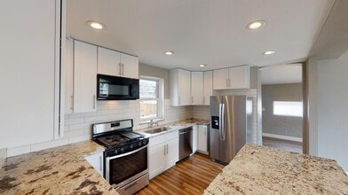Beautifully renovated Sunnyside home with  in Denver, CO - Building Photo - Building Photo