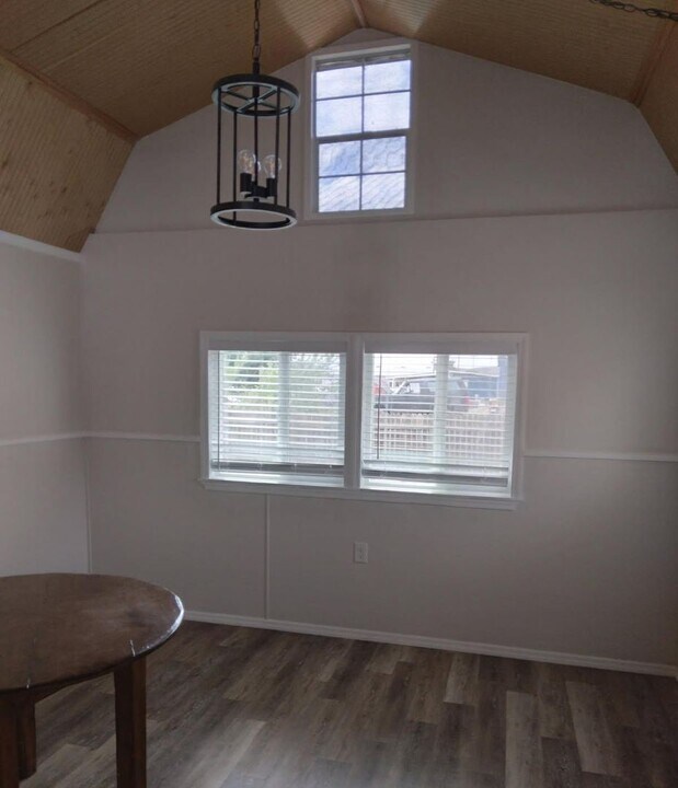 20270 E Conestoga Dr in Mayer, AZ - Building Photo