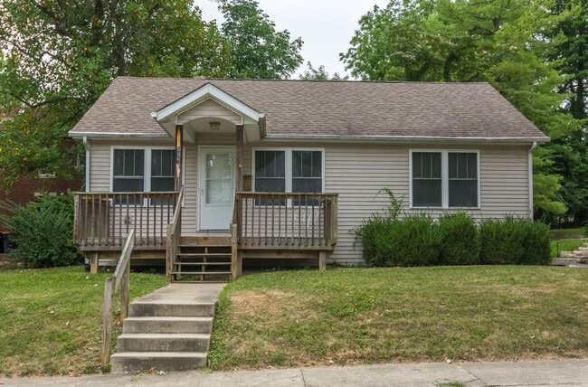 property at 505 S Highland Ave
