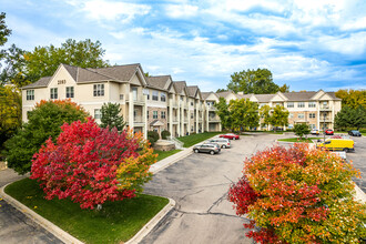 River Ridge Condos in Eagan, MN - Building Photo - Primary Photo