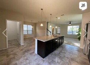 1005 Holly Anne Ln in Aubrey, TX - Building Photo - Building Photo