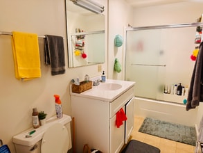 302 S Busey Ave in Urbana, IL - Foto de edificio - Building Photo