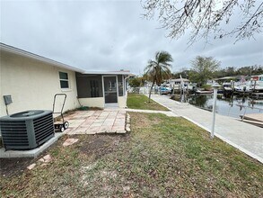 4820 Shell Stream Blvd in New Port Richey, FL - Building Photo - Building Photo