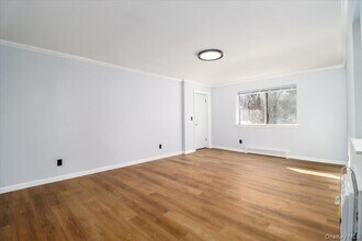 615 Fox Run Ln in Carmel, NY - Foto de edificio - Building Photo