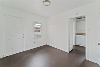 1222-1230 Corona St in Hermosa Beach, CA - Building Photo - Building Photo