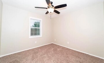 2116 77th St in Lubbock, TX - Building Photo - Building Photo