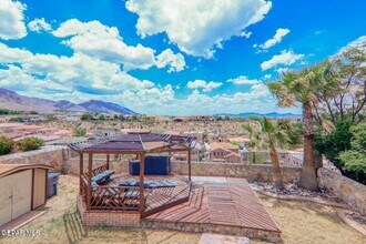 6372 Franklin Ridge Dr in El Paso, TX - Building Photo - Building Photo