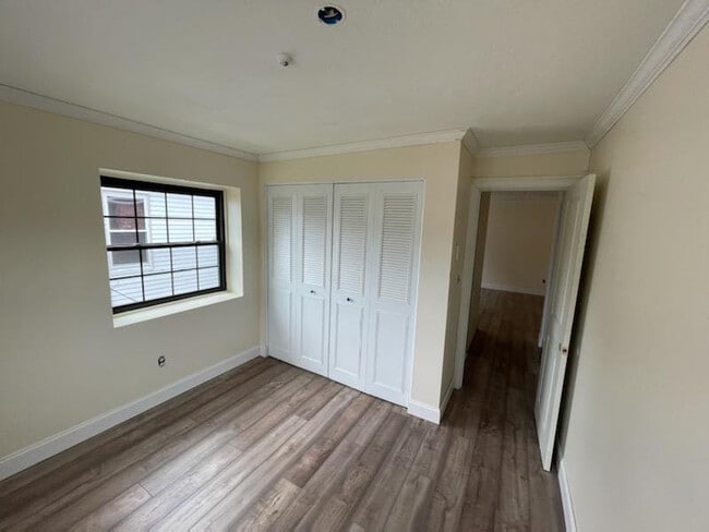 21 Myrtle St, Unit 5 in Malden, MA - Building Photo - Building Photo