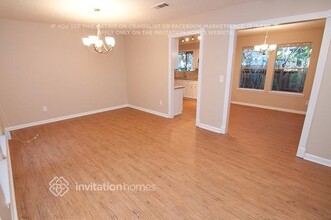 14 Lancelot Ln in Conroe, TX - Foto de edificio - Building Photo
