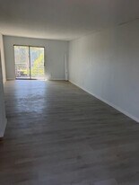 4141 NW 26th St in Lauderhill, FL - Building Photo