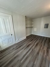 323 Water St, Unit Apartment 1 in Gardiner, ME - Building Photo - Building Photo