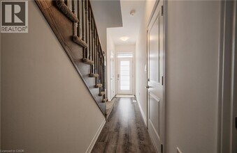 34 June Callwood Wy in Brantford, ON - Building Photo - Building Photo