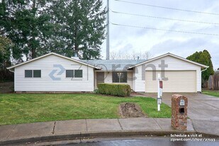 4547 NW Tumalo Ct in Portland, OR - Building Photo