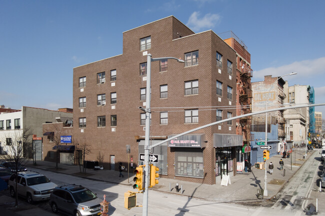 473 Willis Ave in Bronx, NY - Foto de edificio - Building Photo