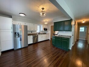 16819 Forest View Dr in Tinley Park, IL - Building Photo - Building Photo