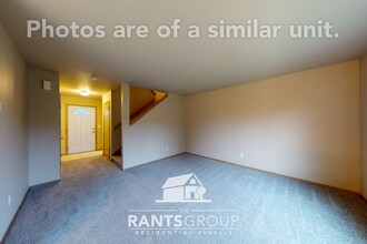 7029-7031 Lazy Ct SW in Olympia, WA - Foto de edificio - Building Photo