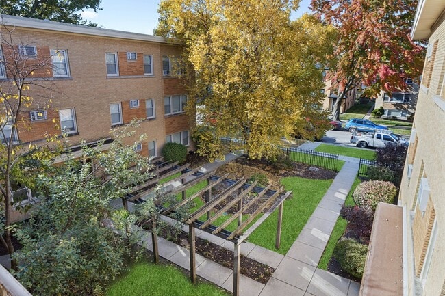 1953 Euclid Ave in Berwyn, IL - Building Photo - Building Photo