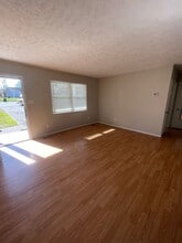 1906 Meadowview Ln in Knoxville, TN - Building Photo - Building Photo