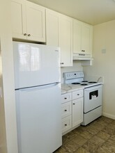 Hillside Apartments in San Diego, CA - Building Photo - Building Photo