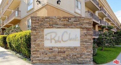 141 S Clark Dr, Unit 408 in West Hollywood, CA - Building Photo - Building Photo