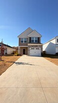 1428 Donhill Dr in Greer, SC - Building Photo