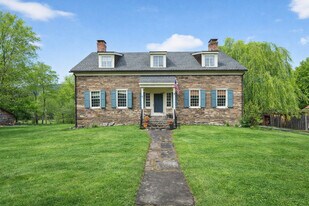 48 Oak Rd in Saugerties, NY - Building Photo