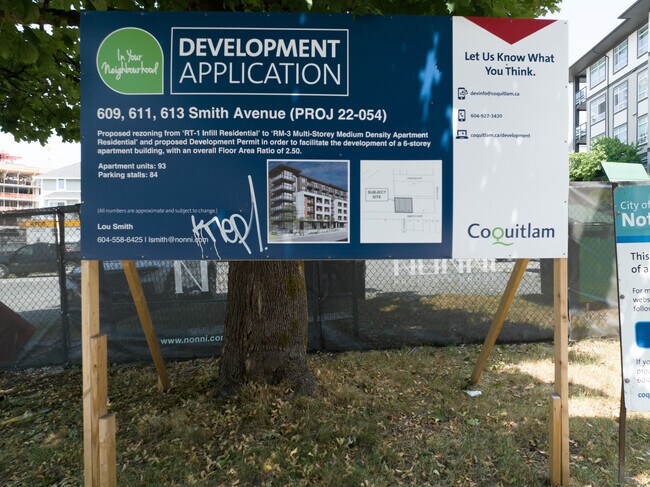 611-613 Smith Ave in Coquitlam, BC - Building Photo - Building Photo