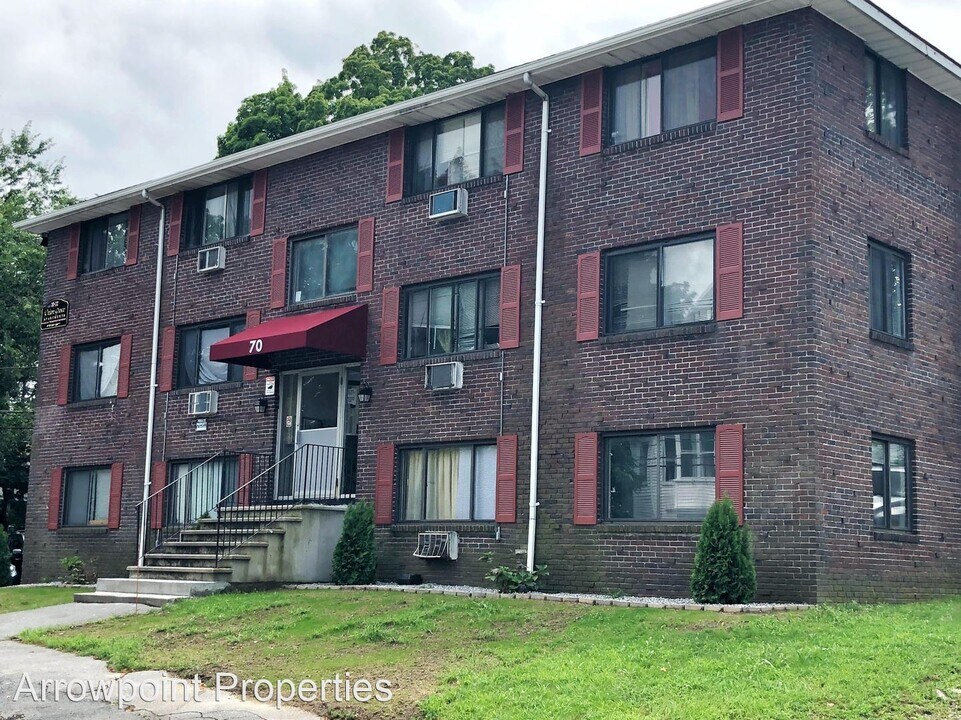 19 Grove St in Methuen, MA - Building Photo