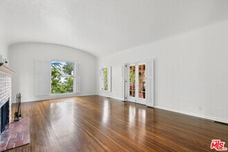 1434 Warner Ave in Los Angeles, CA - Building Photo - Building Photo