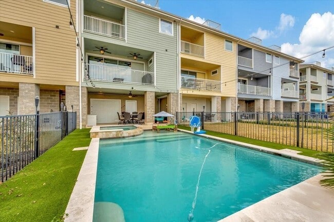 property at 1414 Veranda Mist