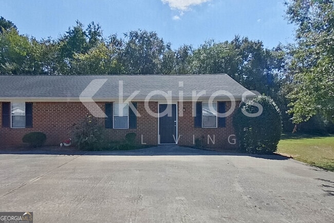 property at 180 Deer Pkwy