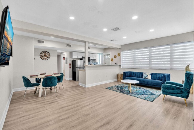 property at 10004 E Bay Harbor Dr