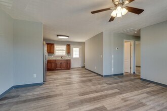 407 Sims Ave in Wartrace, TN - Building Photo - Building Photo