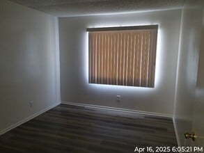 38290 5th St E in Palmdale, CA - Building Photo - Building Photo