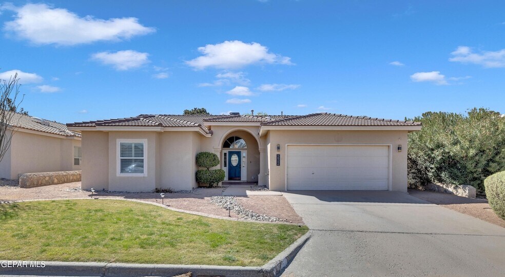 232 Ave Mirador in Santa Teresa, NM - Building Photo