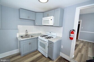 201 York St in Burlington, NJ - Building Photo - Building Photo