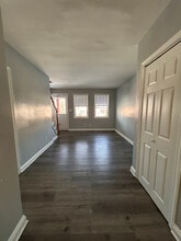 6911 Gough St in Baltimore, MD - Foto de edificio - Building Photo