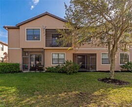 4134 Via Piedra Cir in Sarasota, FL - Building Photo - Building Photo