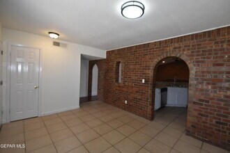 3417 Guthrie St in El Paso, TX - Building Photo - Building Photo
