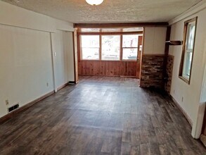 2201 Charles St in La crosse, WI - Building Photo - Building Photo