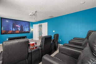 1521 Flange Dr in Four Corners, FL - Building Photo