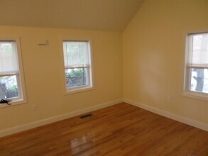 178 Boston Ave, Unit R in Somerville, MA - Building Photo - Building Photo