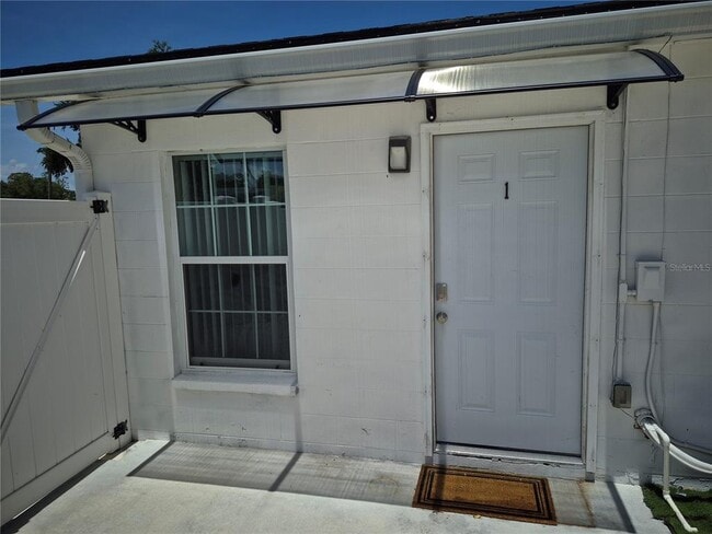 property at 7709 W Hanna Ave
