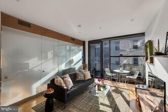 2250 11th St NW, Unit 207 in Washington, DC - Building Photo - Building Photo