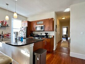 14 Wensley St in Boston, MA - Building Photo