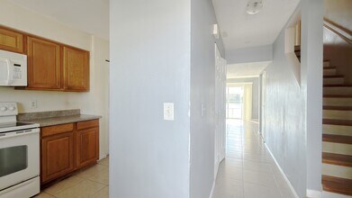 12348 Fox Hound Ct in Orlando, FL - Building Photo - Building Photo