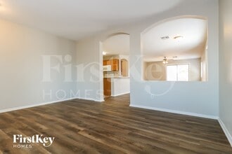 2211 N 115th Ln in Avondale, AZ - Building Photo - Building Photo