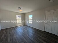 794 Silvercreek Ln photo'