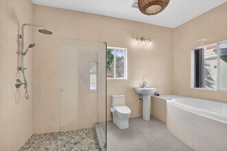 467 NE 31st St in Boca Raton, FL - Building Photo - Building Photo