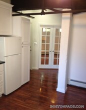 121 Park Dr, Unit B2 in Boston, MA - Building Photo - Building Photo